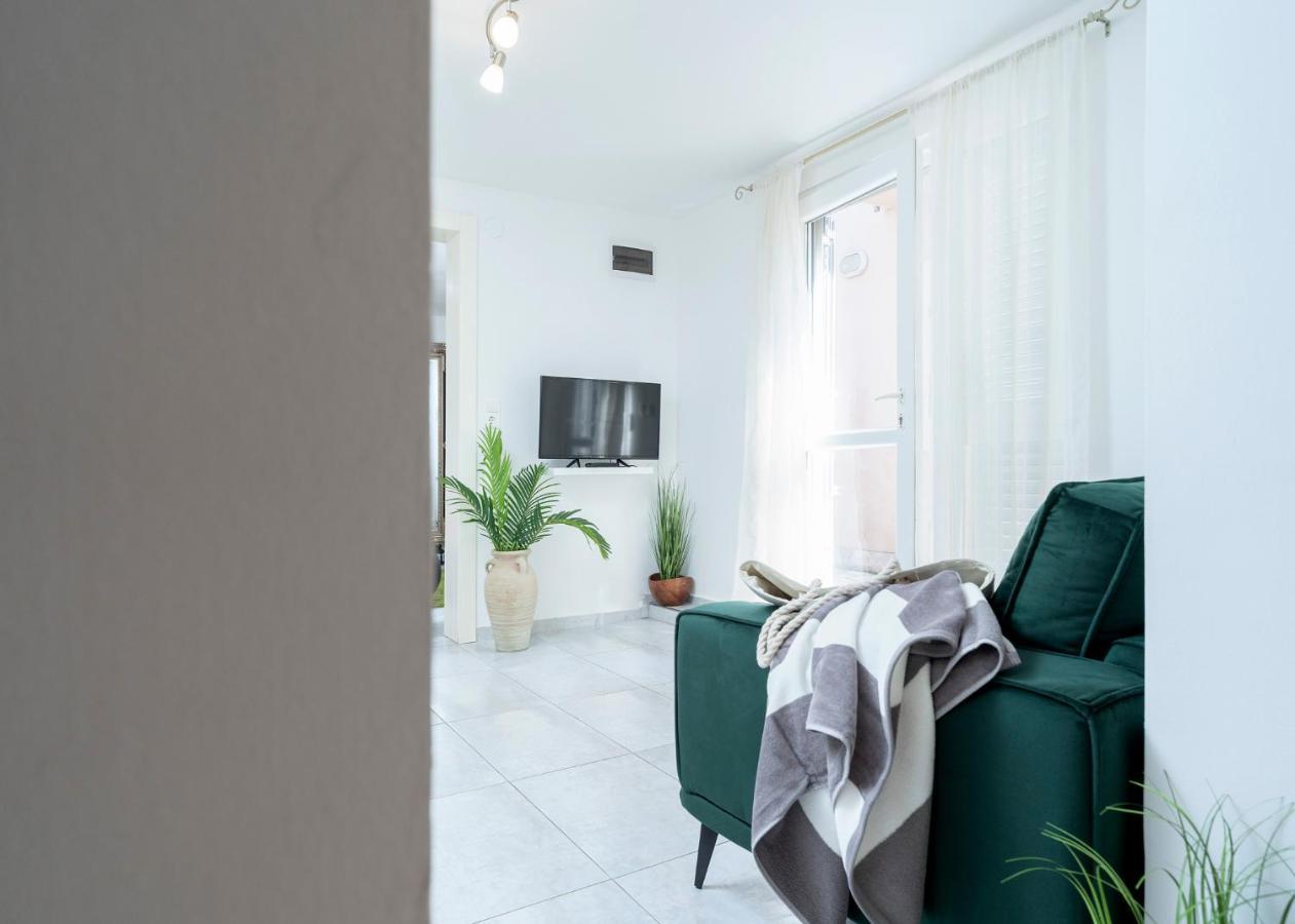 Hidden Oasis - Zf Hvar Apartment